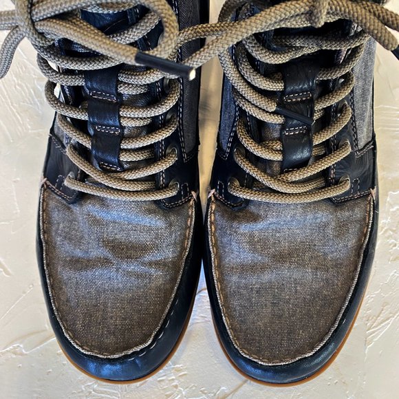 Volcom Men's High Top Lace-Up Shoes - Picture 9 of 10